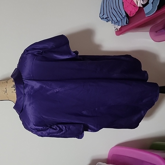 3x purple light weight v-neck top. - Picture 3 of 3